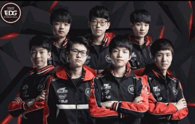 拉菲尼亚显 拉菲尼亚显