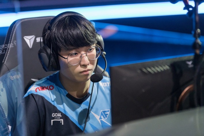 而雷霆在这 而雷霆在这