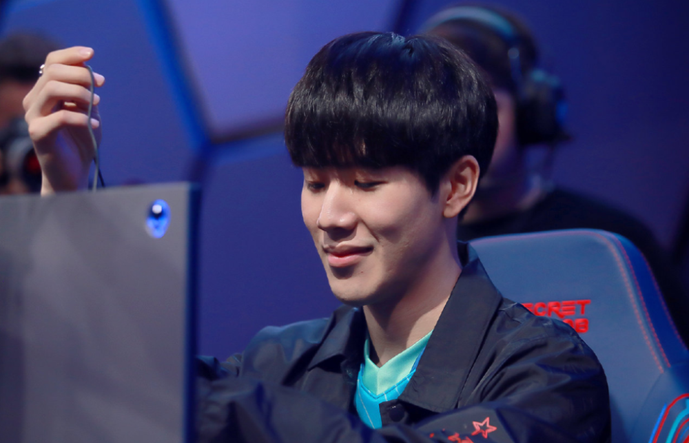 康的重视 康的重视